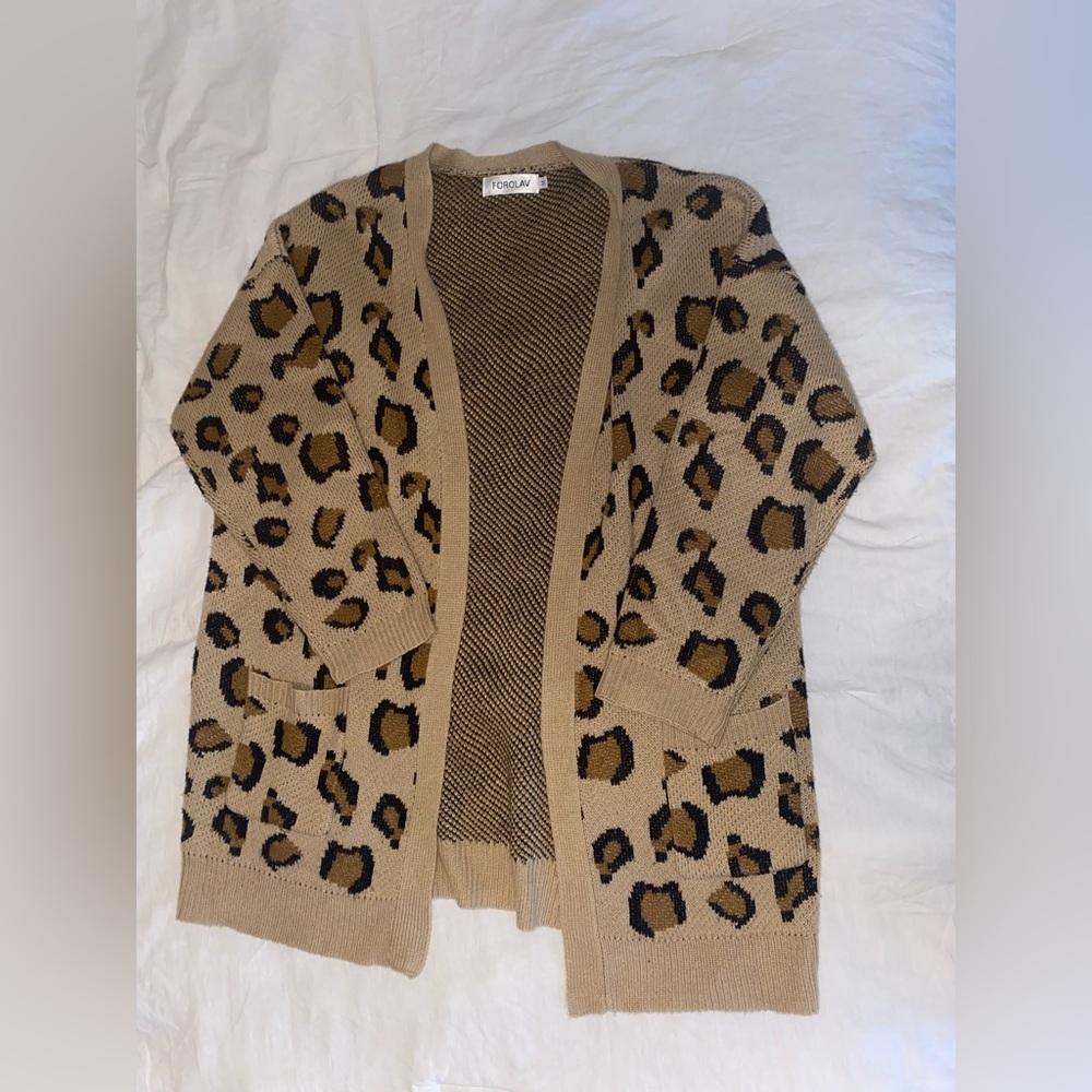 Cheetah Print Cardigan (size M)